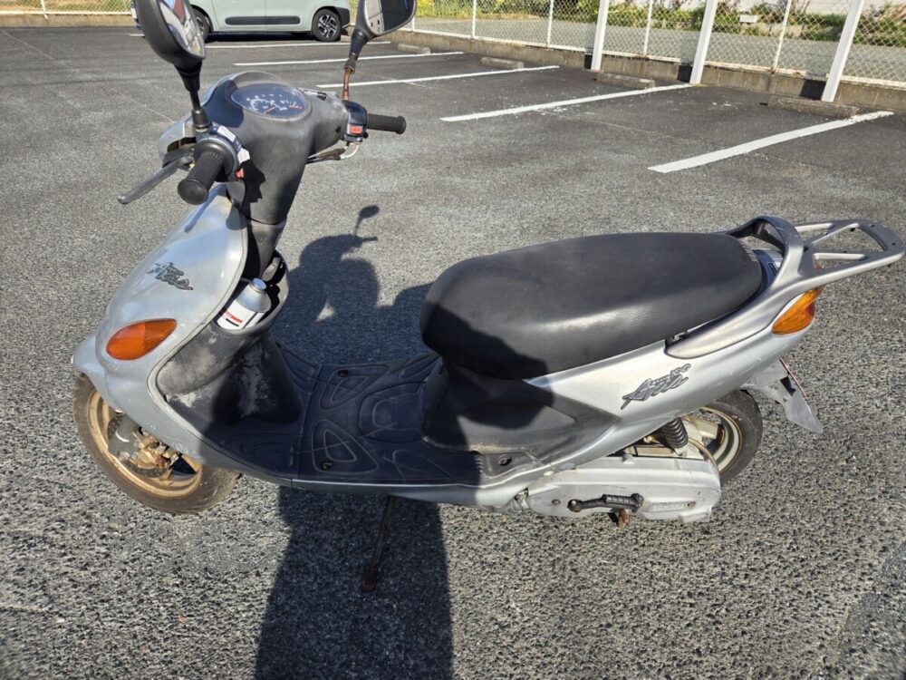 グランドアクシス１００