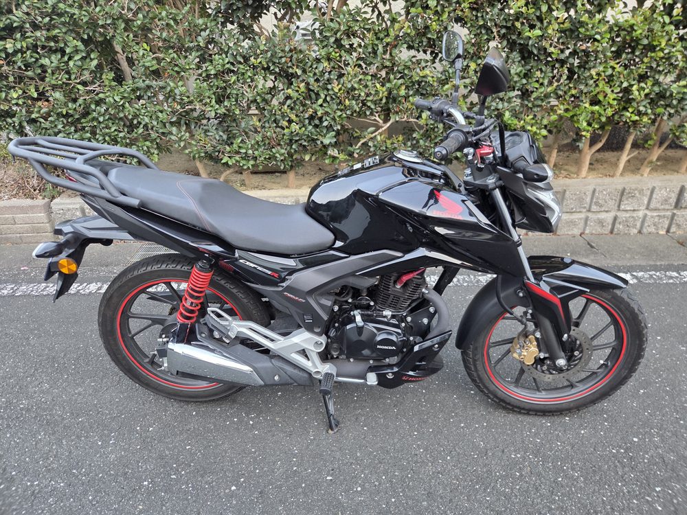 CBF125R